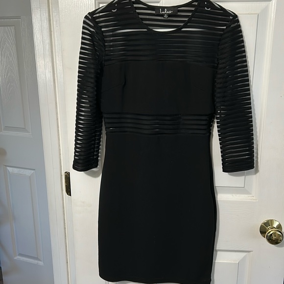 Black dress - Picture 2 of 3